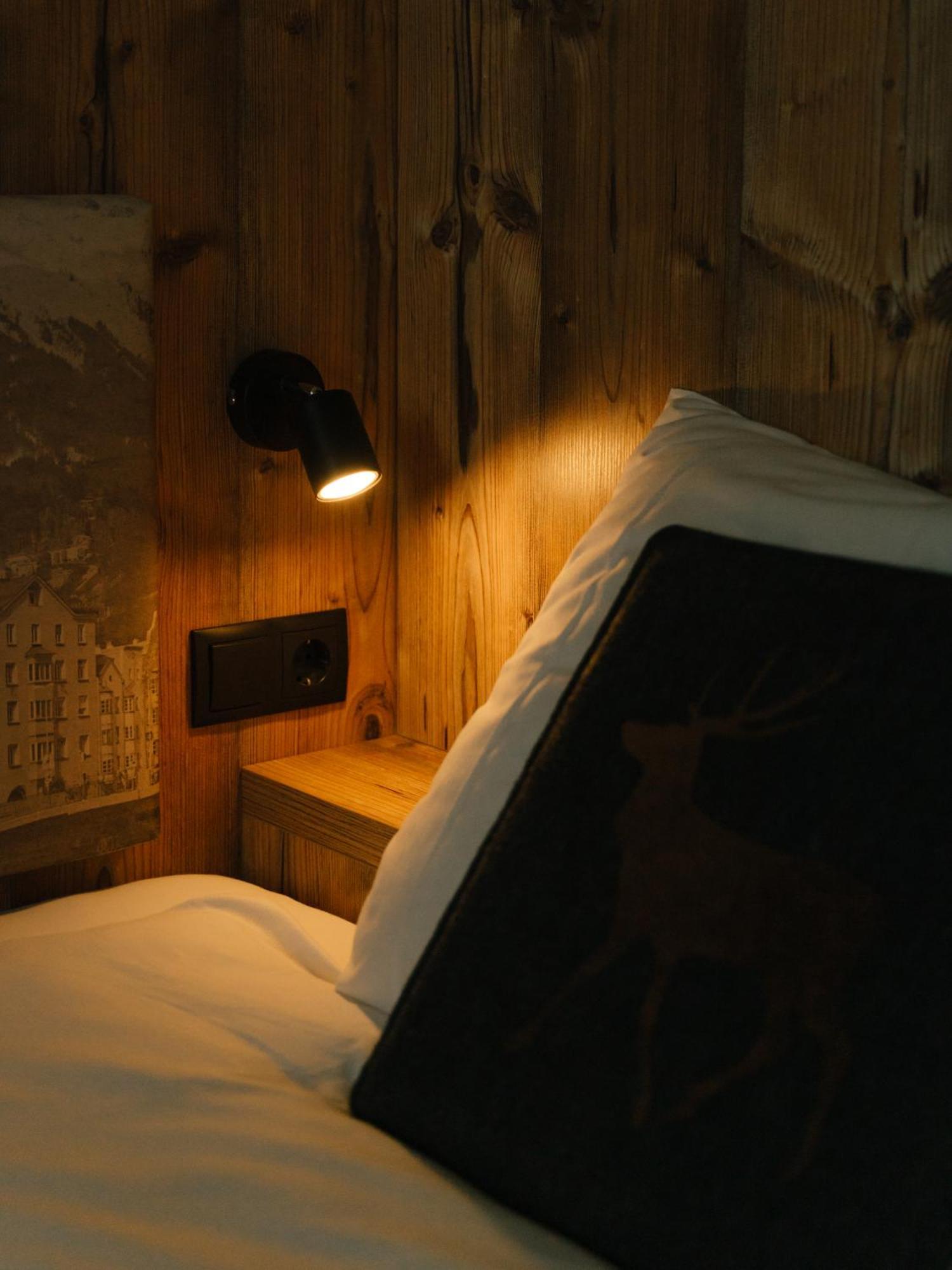 Binders Budget City-Mountain Hotel Innsbruck Exterior photo