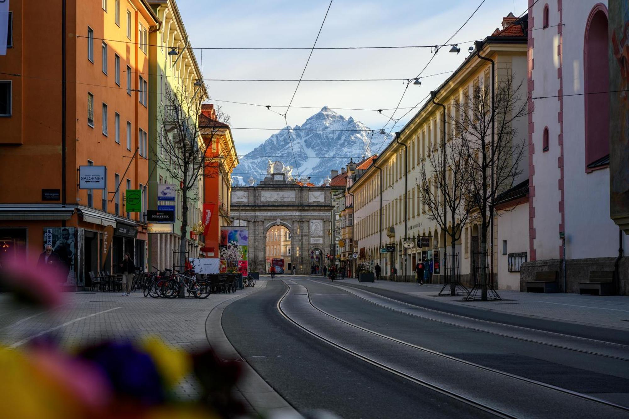 Binders Budget City-Mountain Hotel Innsbruck Exterior photo